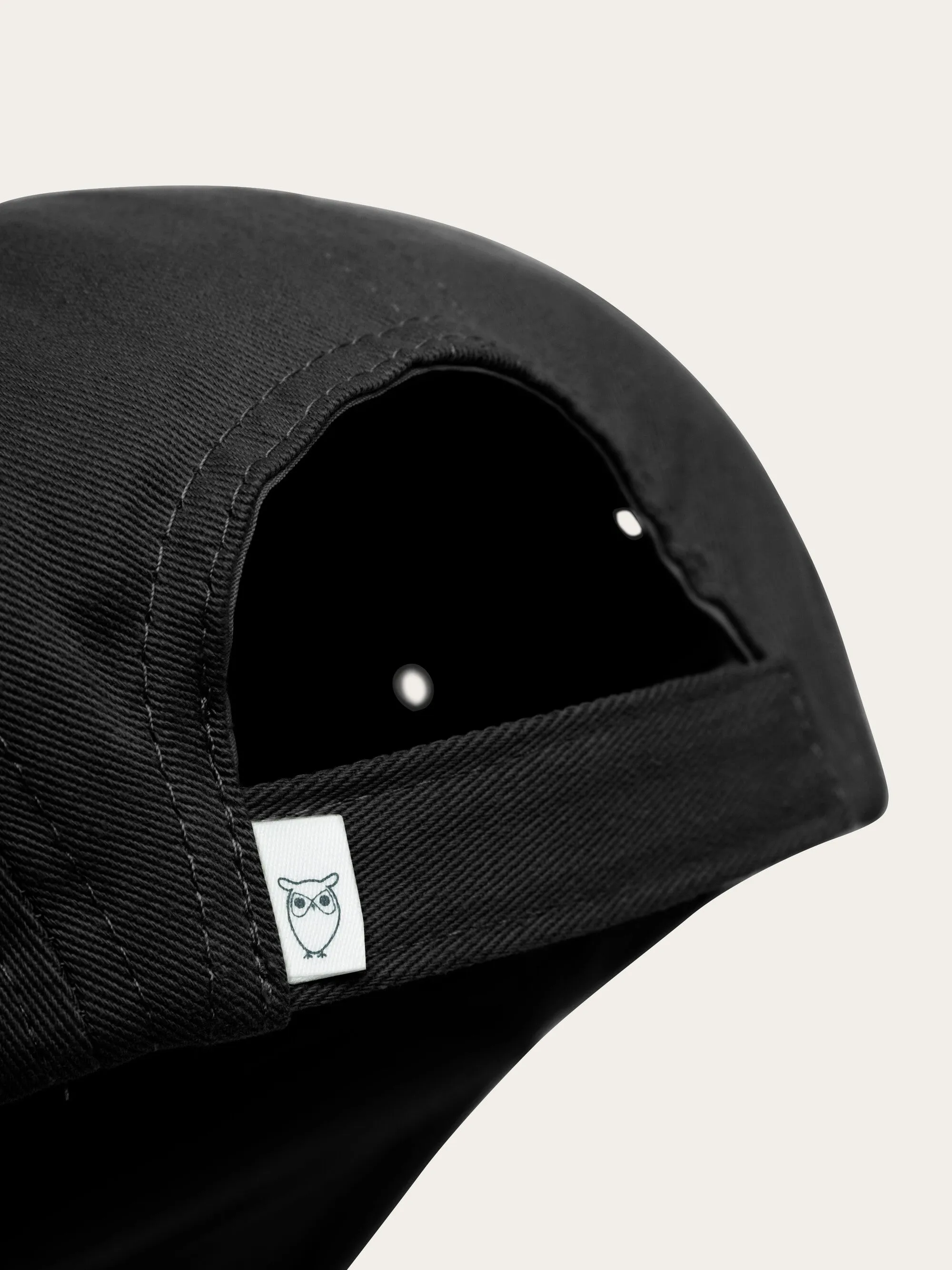 Barckley cap with badge - Black Jet