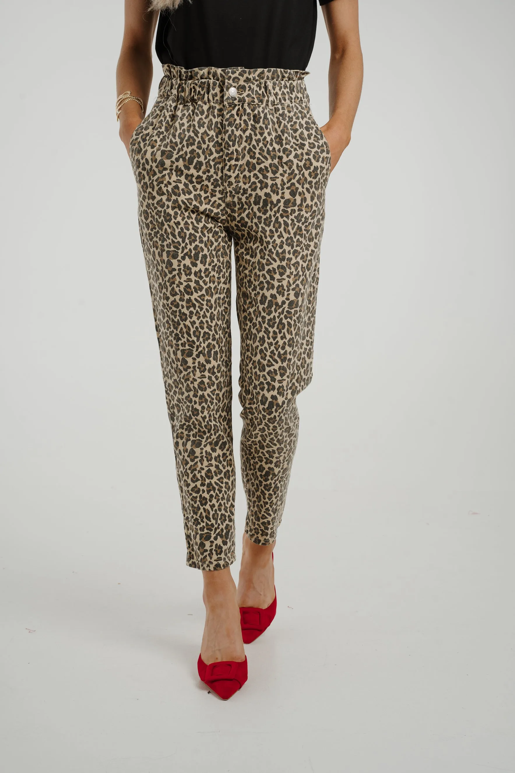 Cora Mom Jean In Leopard Print