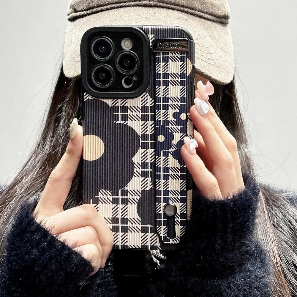 Cute Phone Case For iPhone 15, 14, 11, 12, 13 Pro Max, and XR - Grid Pattern Flower - WD117