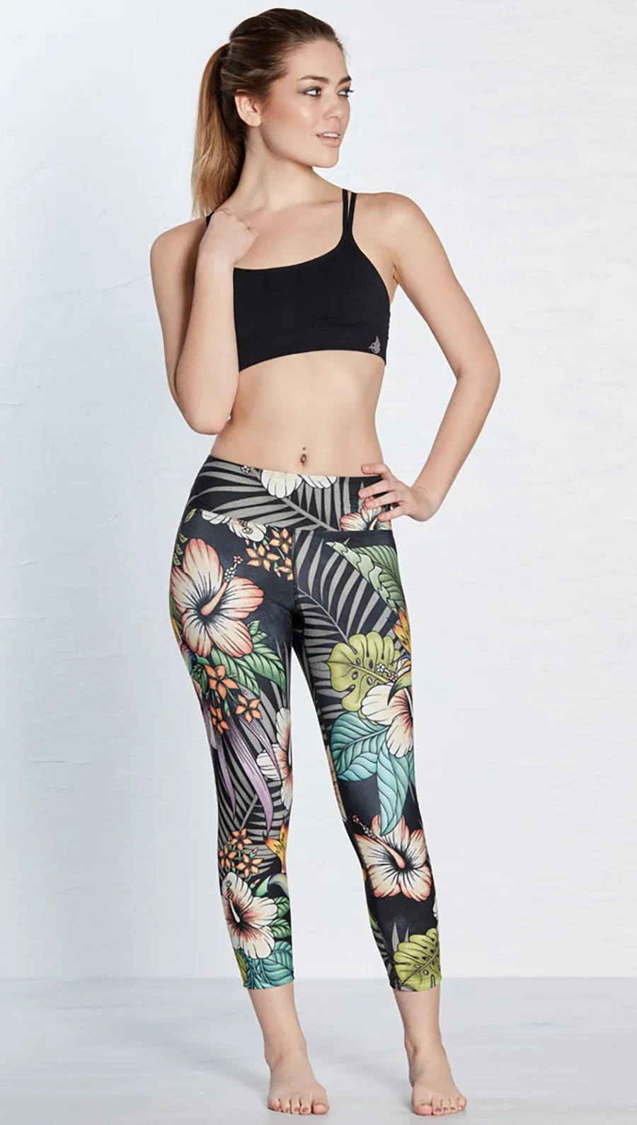 Floral Night - Triathlon Capri Leggings