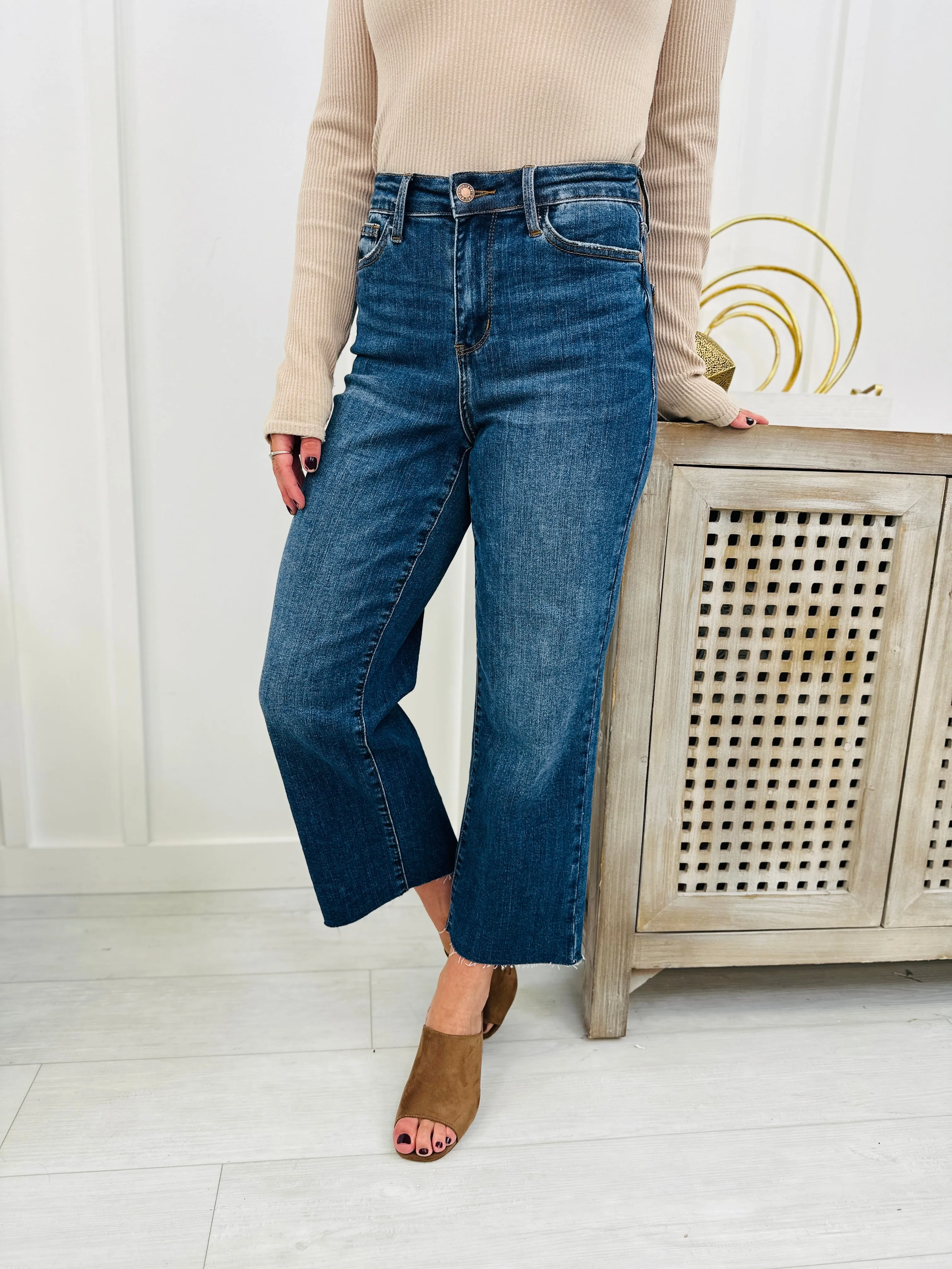 Judy Blue Whenever Wherever Wide Leg Cropped Jeans in Reg/Curvy