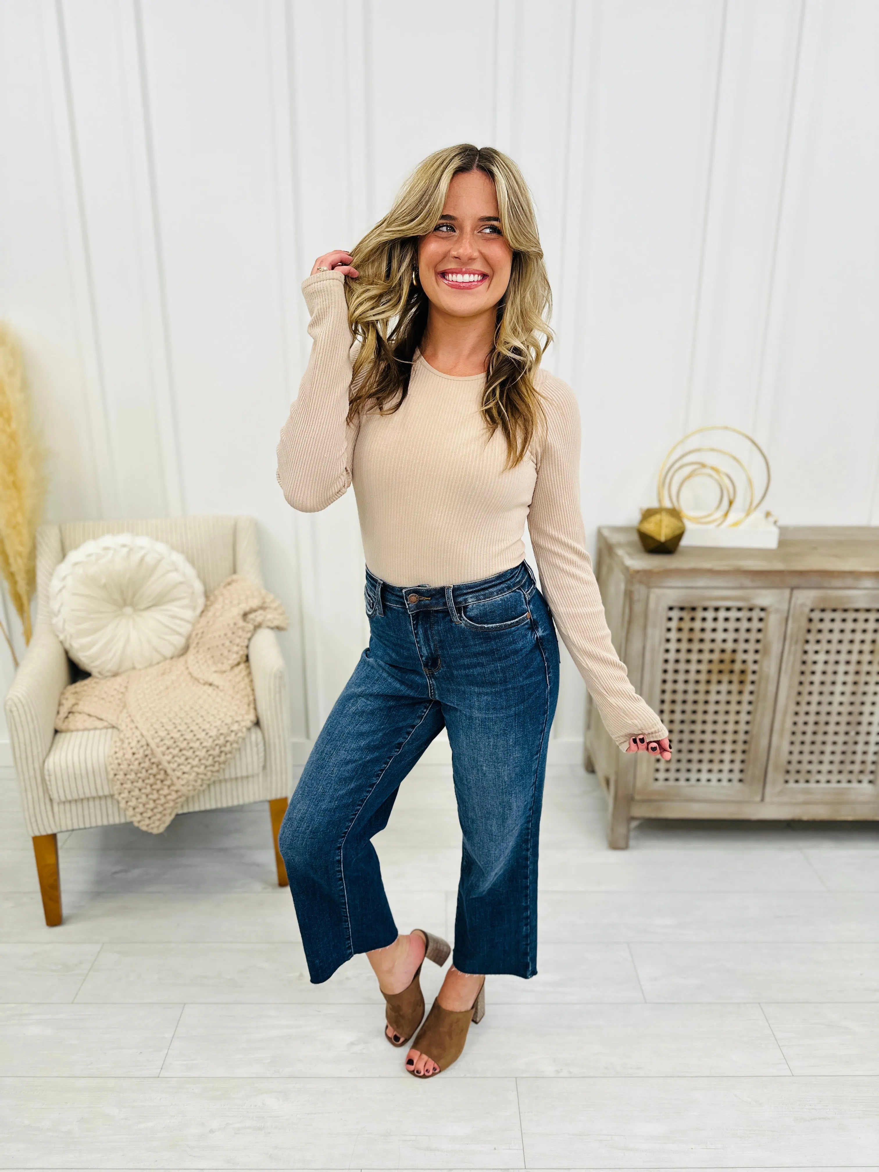 Judy Blue Whenever Wherever Wide Leg Cropped Jeans in Reg/Curvy